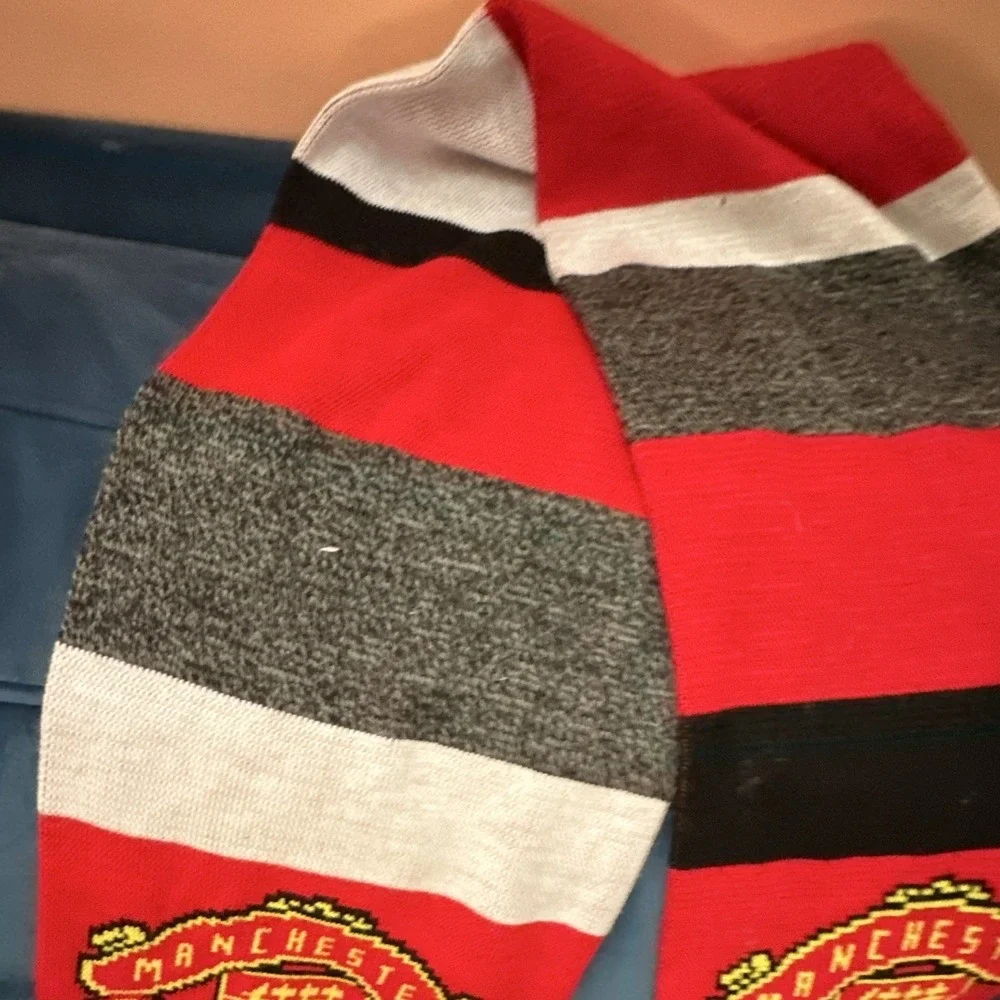 Manchester United Officially Licensed Soccer Scarf Red Black Gray White